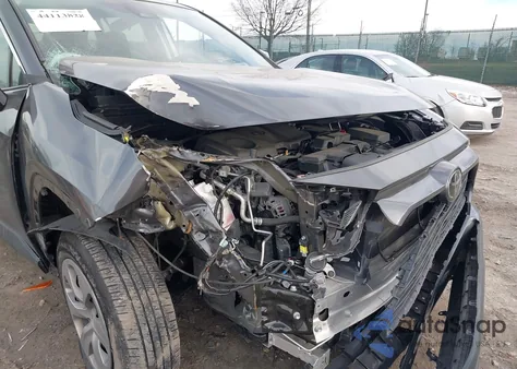 2022 Toyota Rav4 Le z USA, uszkodzony, nr VIN 2T3K1RFV7NC182104